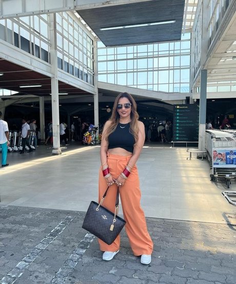 Akanksha Jain boobs onlyfans