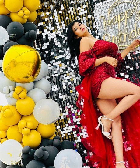 Neha Singh leaked onlyfans.