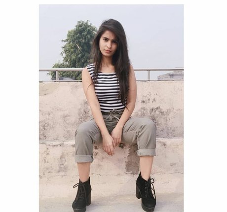 Anjali Gupta onlyfans picture