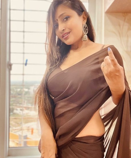 Roma Varadkar onlyfans leak