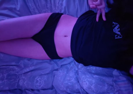 silkiemoth95 onlyfans star