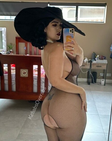 Lady Dimitrescu onlyfans sextape