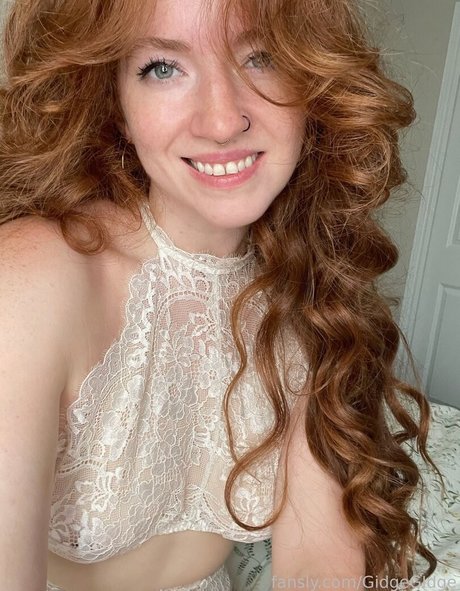 GidgeGIdge strip onlyfans