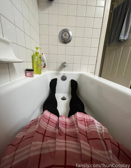 TsunCosplay only fans leaked