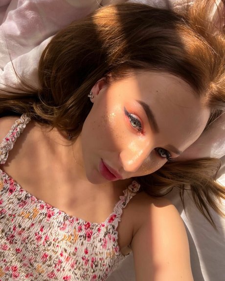 Squirtteen leaked nudes onlyfans