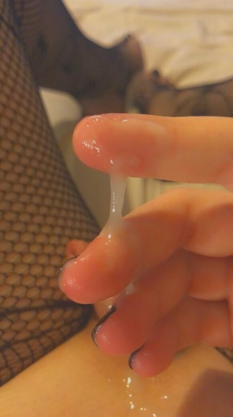 awwarabella onlyfans leaked nude