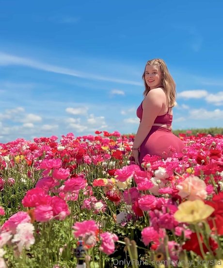 Curvy Krysta onlyfans model