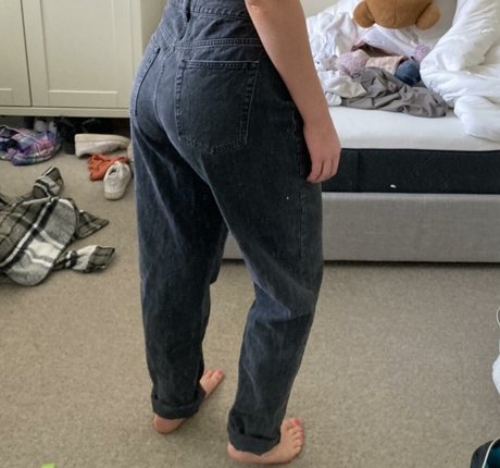 Lydia Harrison nude onlyfans porn