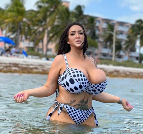 Kristine J onlyfans lean