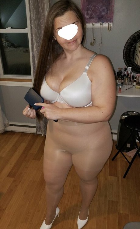 myprettywifesfeet onlyfans leak porn