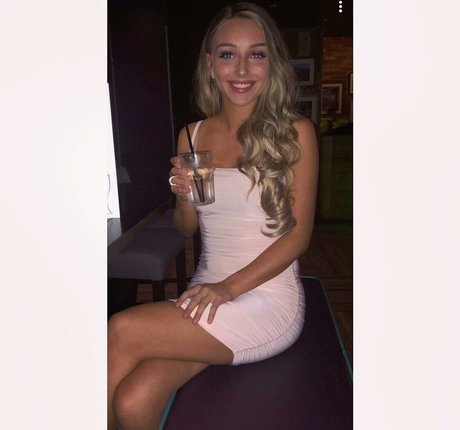 Chloe Panchal leaks onlyfans