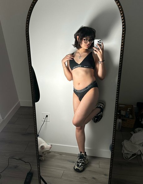 KianaVi onlyfans leakes