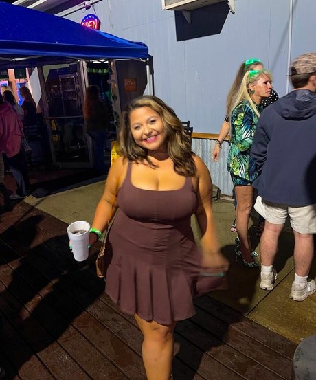 Brittney Lynn Vozar nude onlyfans leaks