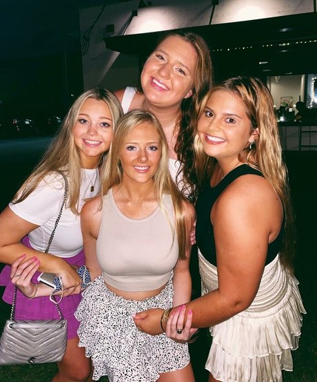 Mary Chapman Morrow onlyfans leaked photos