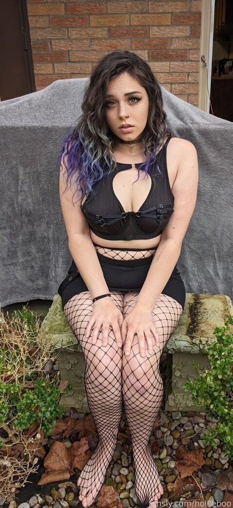 hollieboo nude onlyfans pics