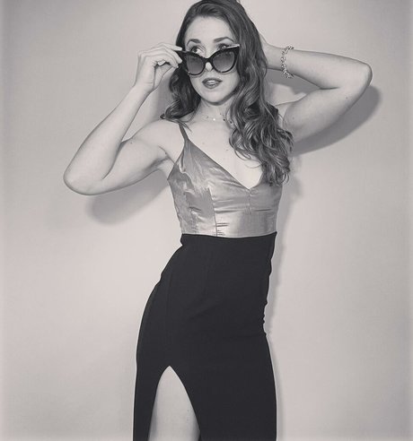 Gina Louise Phillips only fans nude