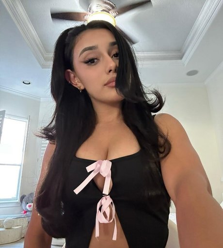 Laconejaaa Yamillca nsfw onlyfans