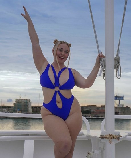 Niki Peacock porn only fans