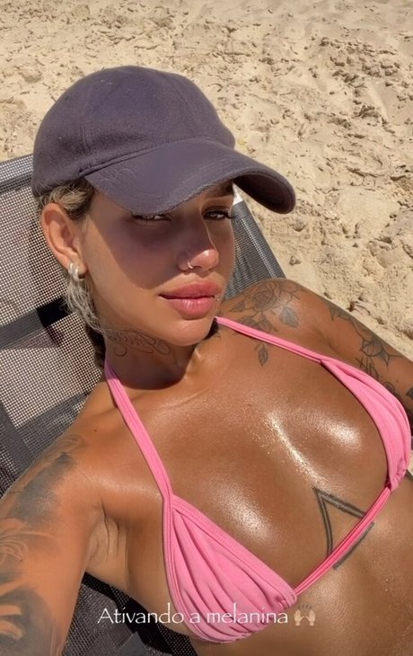 Carol Santos onlyfans lean