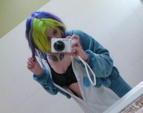 DeviousAdorei onlyfans leaked