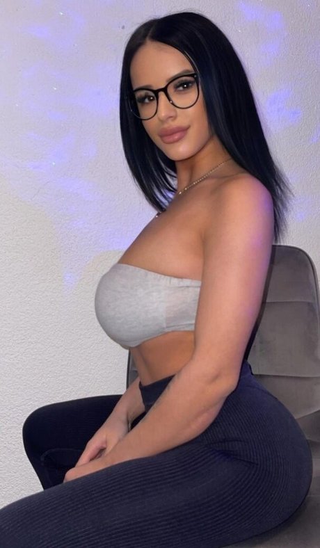 Denisa R Maria onlyfans mega