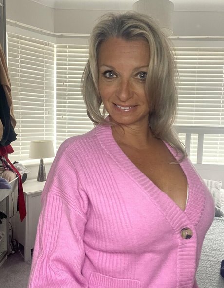 maria2221 nude onlyfans porn