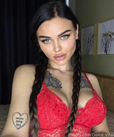 Dolce Vita onlyfans model