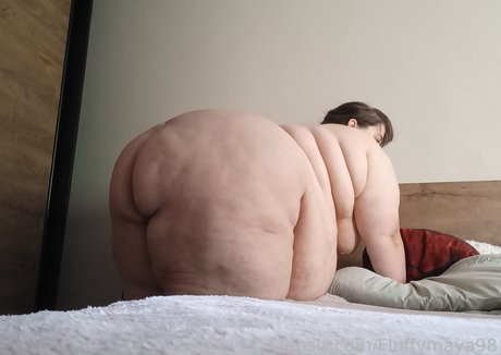 Fluffymaya98 onlyfans nude tits