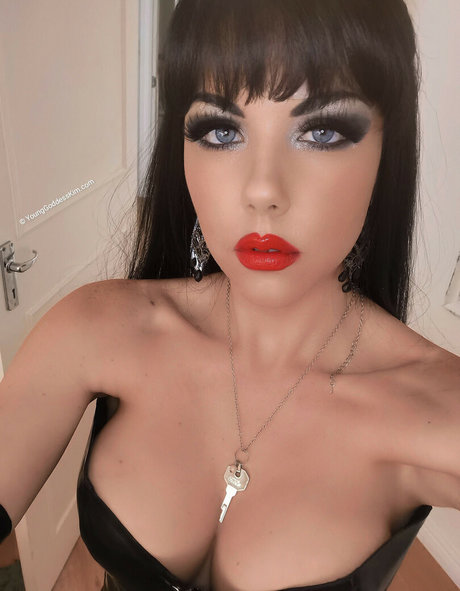 Young Goddess Kim onlyfans porn nude