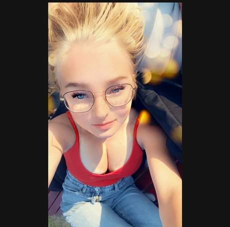 blonde vivi onlyfans exposed