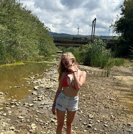 blonde vivi onlyfans leaked photos