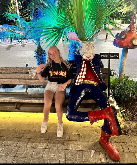 blonde vivi onlyfans leaks