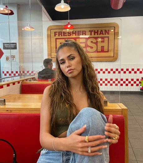 lara giorr only fans content