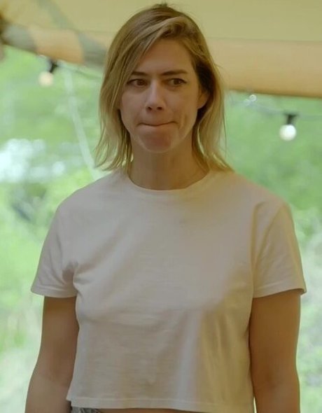 Lou Sanders is on onlyfans