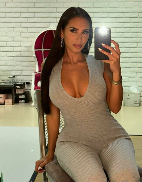 amberquinnofficial onlyfans leaks