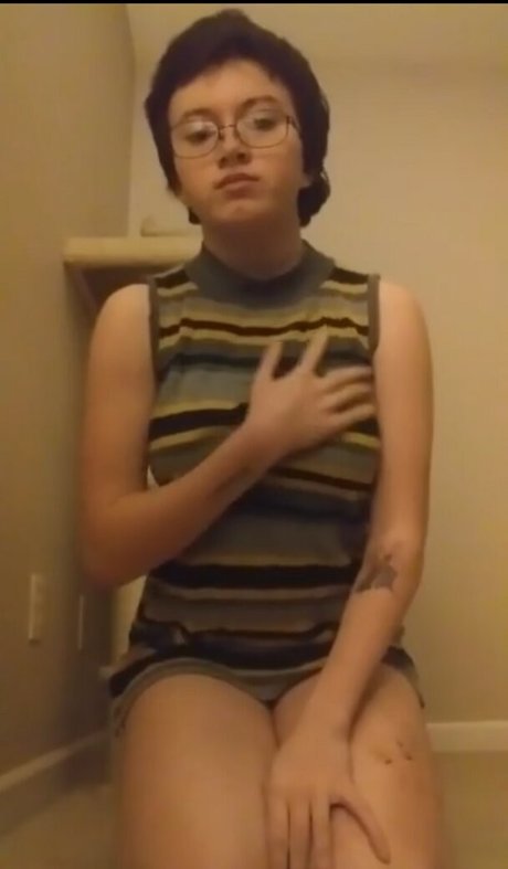 Little Nikky onlyfans joi