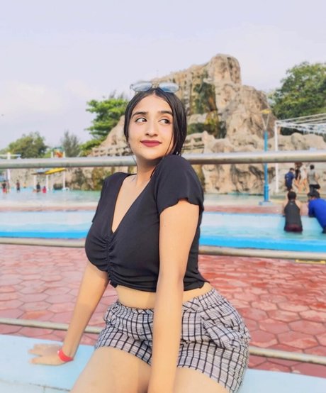 Ruchika Tandon onlyfans leaked