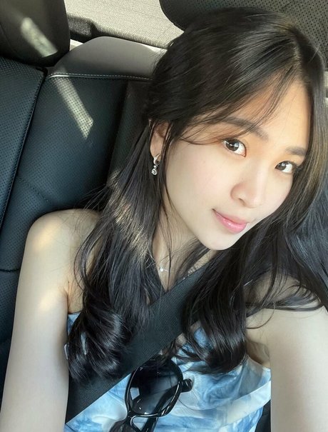 Aveline Liu onlyfans porn free