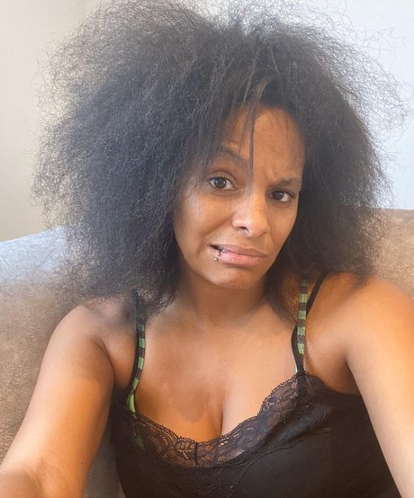 Lucy Hedges sextape onlyfans