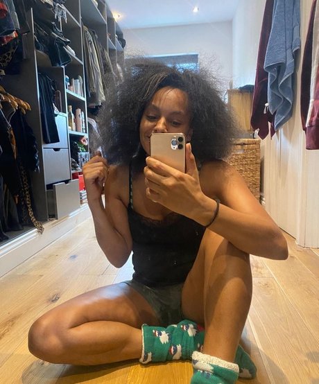 Lucy Hedges leaked porn onlyfans