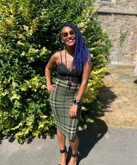 Lucy Hedges onlyfans nude leaks