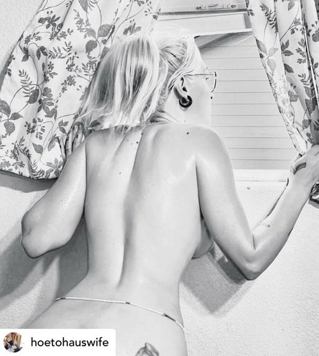 Hoetohauswife only fans xxx