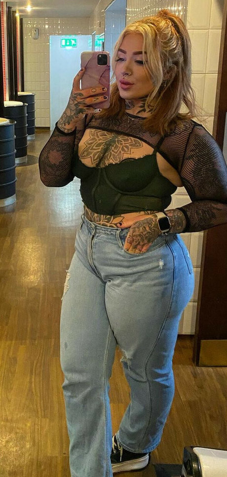 metalbubsxo nude onlyfans