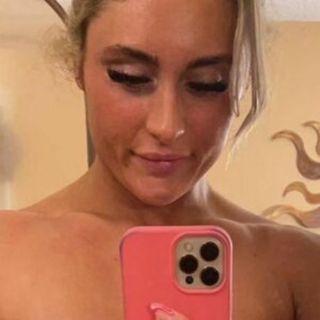 Tiffany Stratton Wwe onlyfans leaked photos