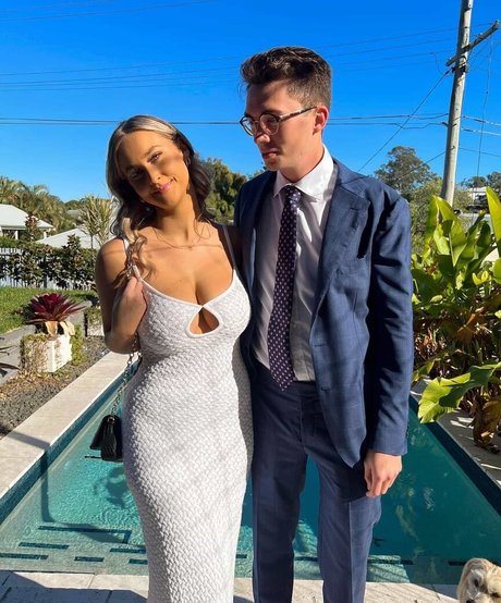 Aimee Greeneberg onlyfans lesk