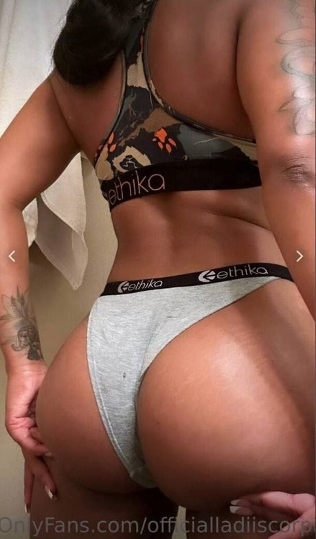 OfficialLadiiScorpio naked onlyfans