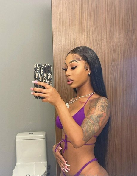 OfficialLadiiScorpio onlyfans leak sex