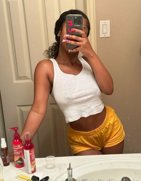 OfficialLadiiScorpio onlyfans leaks xxx