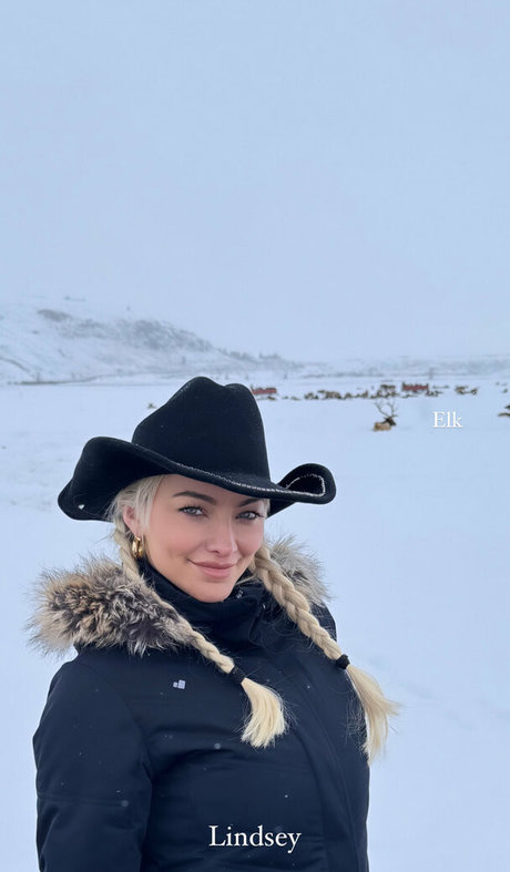 lindseypelas onlyfans leaked free