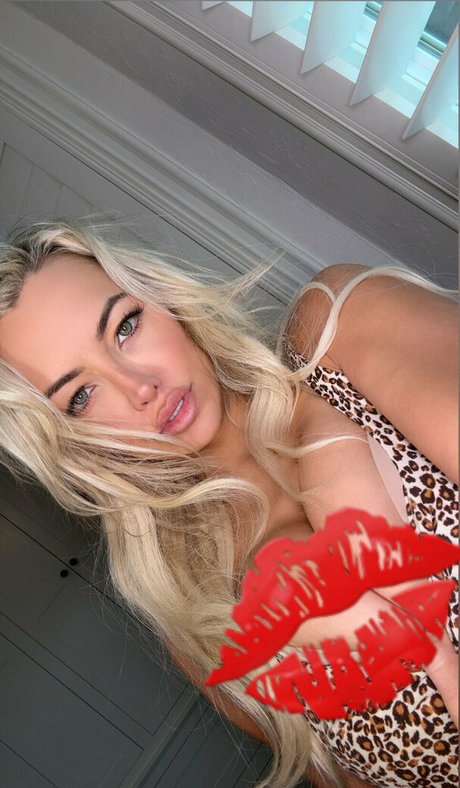 lindseypelas porn only fans